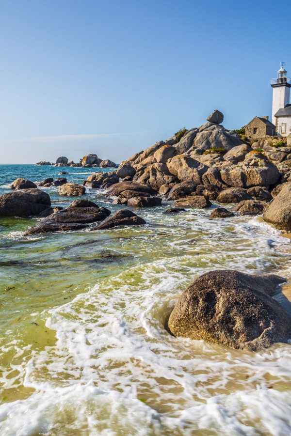 pontusval-lighthouse-and-the-coast-in-kerlouan-northern-brittany-france